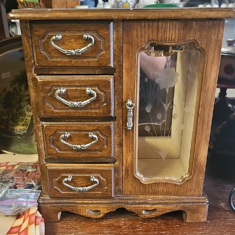 Wood Vintage-Style Jewelry Chest with Etched Glass Door